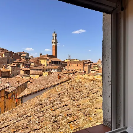 Dimora Con Vista Sulla Torre Del Mangia * シエーナ